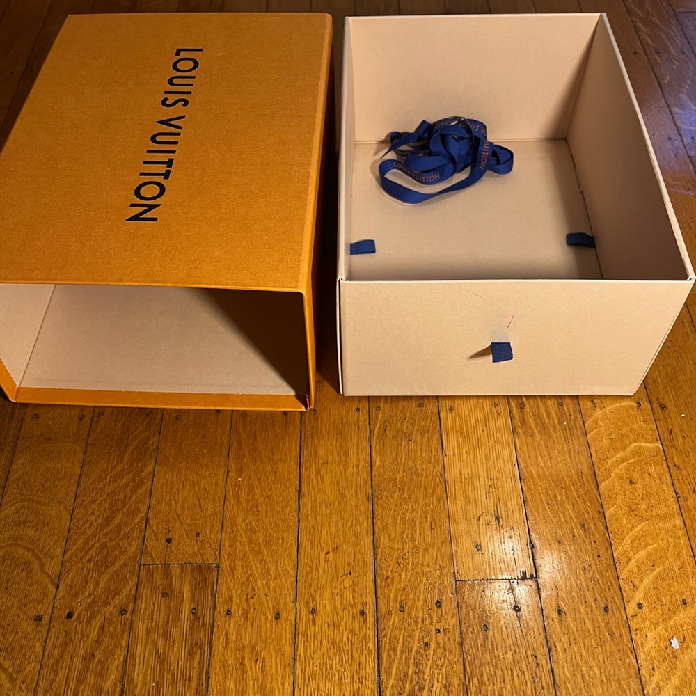 Louis Vuitton shoes box